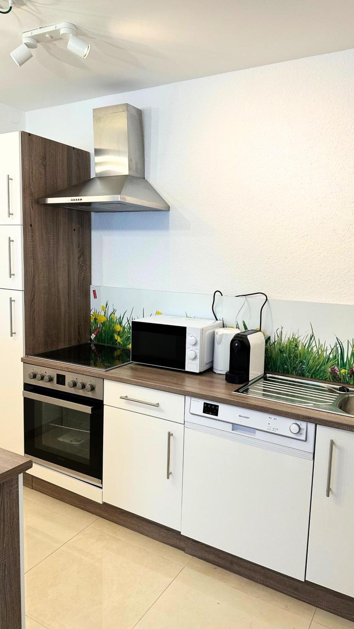 New - Cozy Apartment,Kitchen,Netflix And More Essen Eksteriør billede